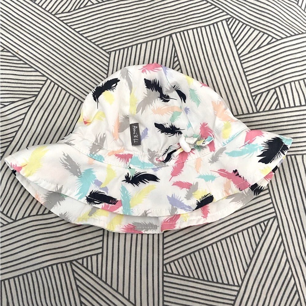 Infant girls sun hat size small (3-12m)